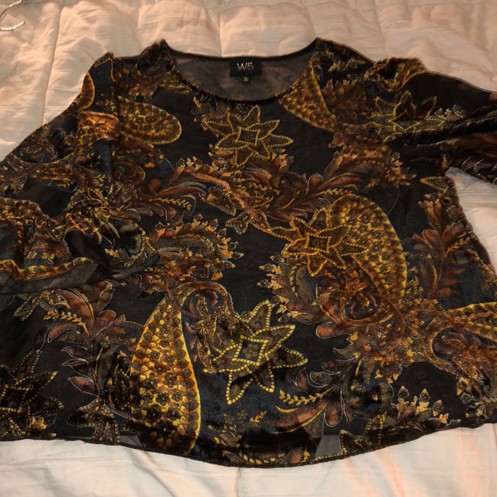 Black/Brown beautiful large textured top